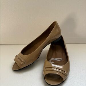 Hermes Legend Tan Peep-Toe Wedge Pumps EU36.5